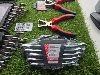 Handgereedschap Steelwood, Partij